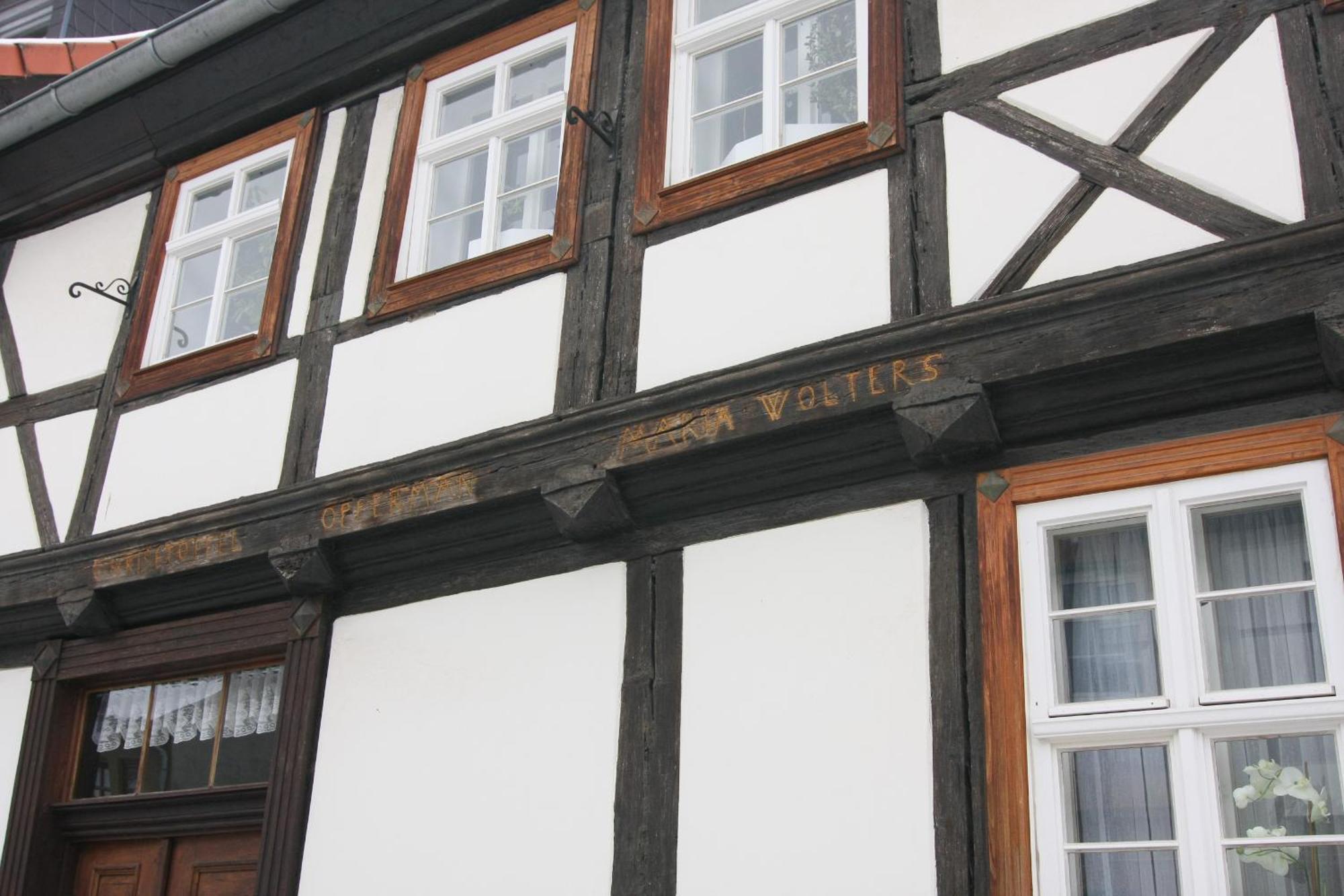 Urlaub Im Fachwerk - Das Sattlerhaus Quedlinburg Exterior foto